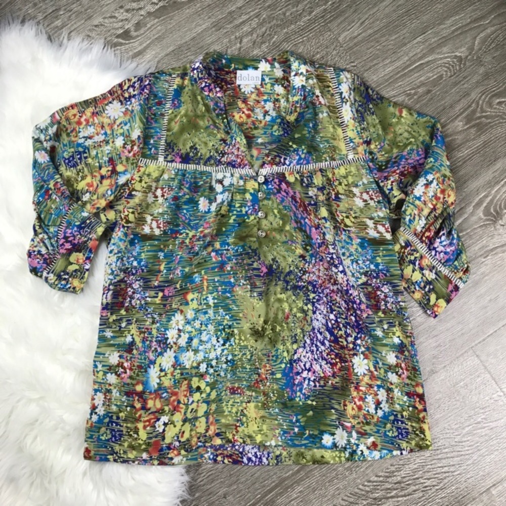Anthropologie Flower Top